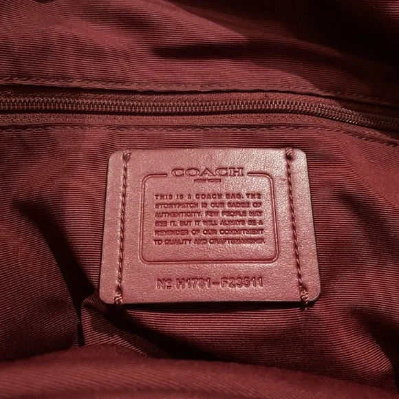 Coach purse - Picture 4 of 6